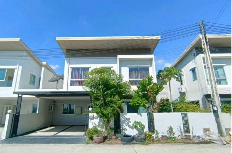 Single house in Sriracha, Suan Suea side, cheap price, Casa Grand Village, near J-Park Sriracha shopping mall