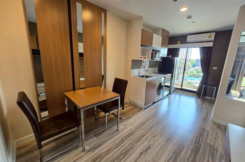 Condo for sale in Sriracha Plus, great price, community area, near Assumption Sriracha School.