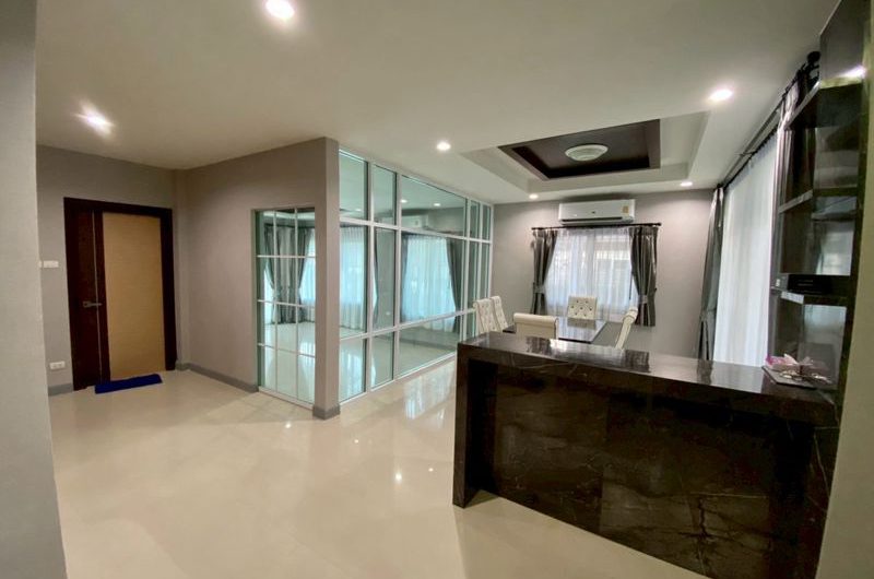 Sriracha detached house for rent, The Boulevard Village, beautiful house, fully furnished