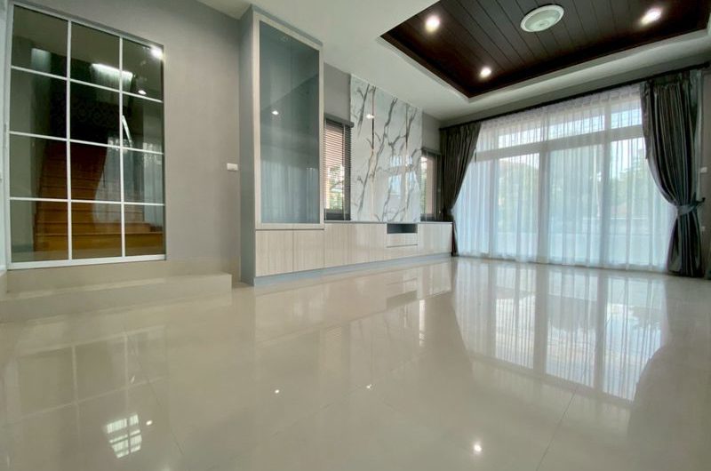 Sriracha detached house for rent, The Boulevard Village, beautiful house, fully furnished
