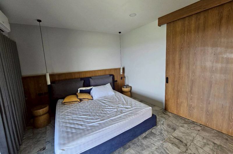 Luxury condo for sale, cheap price, Panya Resort Bang Phra, newly decorated room,  move in ready