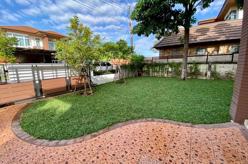 Sriracha detached house for rent, The Boulevard Village, beautiful house, fully furnished