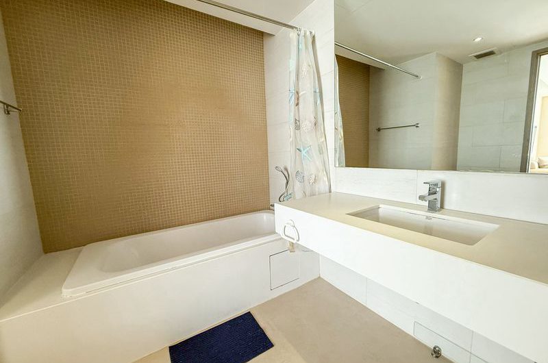 Condo for sale in Sriracha, move in ready, in the heart of the city, Marina Bay Front community area