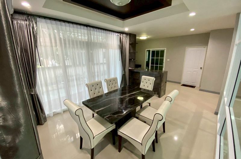 Sriracha detached house for rent, The Boulevard Village, beautiful house, fully furnished