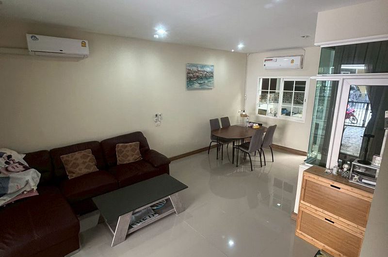 2-storey townhouse for rent, move in ready, Golden Town Village, Sriracha-Assumption, Chonburi
