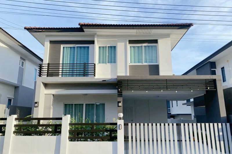 บ้านเดี่ยวให้เช่า ราคาสุดคุ้ม พร้อมเข้าอยู่ โครงการ มบ.เลค วัลเลย์ ศรีราชา