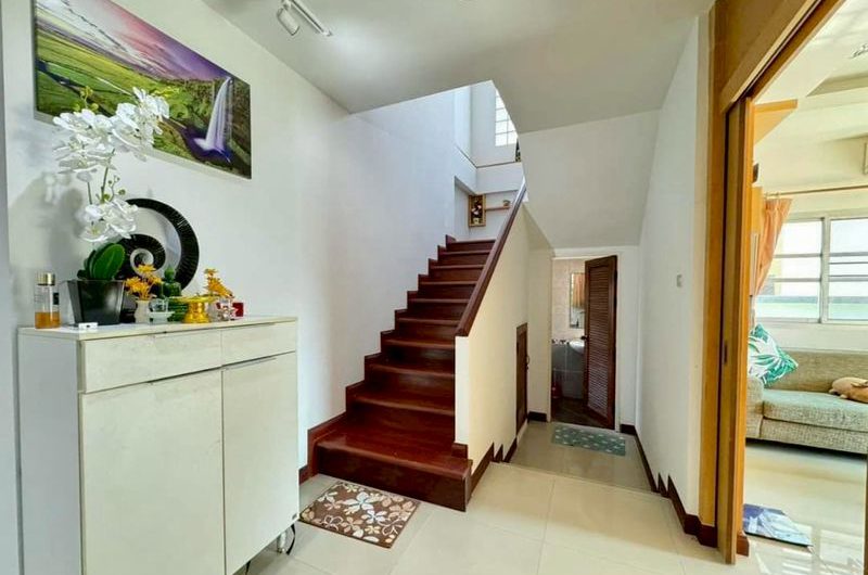 Two-story detached house for rent, large house, Thara Dara Village, Sriracha, Chonburi