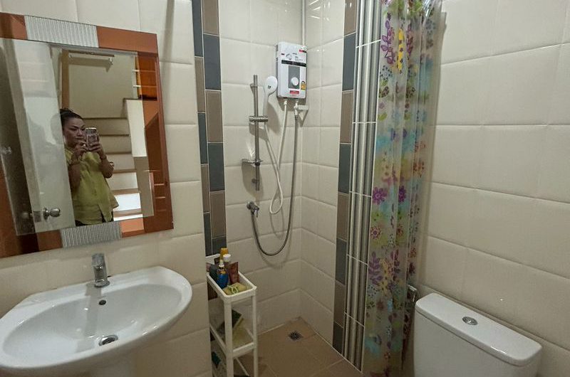 2-storey townhouse for rent, move in ready, Golden Town Village, Sriracha-Assumption, Chonburi