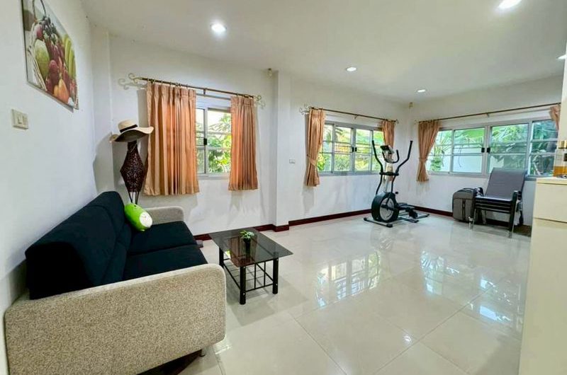 Two-story detached house for rent, large house, Thara Dara Village, Sriracha, Chonburi