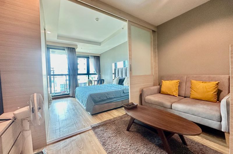 ให้เช่าคอนโดลัดดาพลัส ศรีราชา ห้องสวย ตกแต่งครบ พร้อมเข้าอยู่
