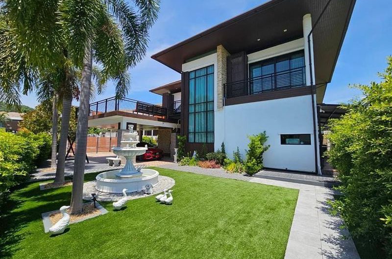 ขายบ้านเดี่ยวสุดหรู หมู่บ้านนคราทรัพย์ สไตล์ Modern Tropical 2 ชั้น