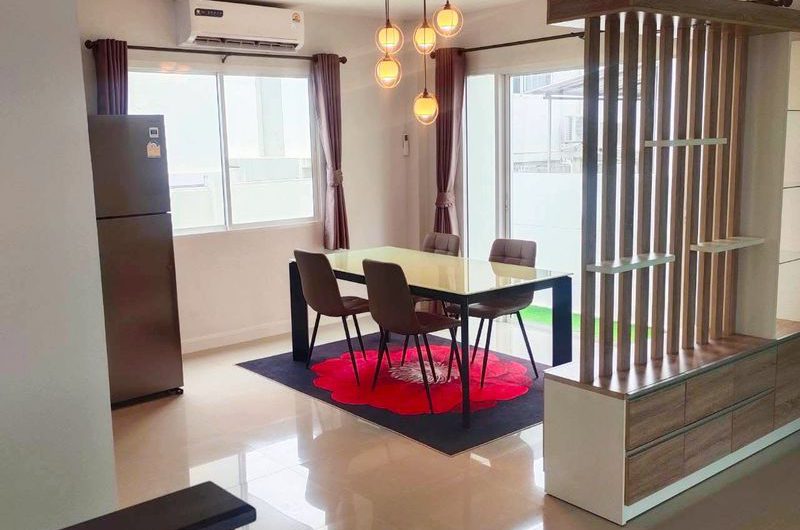Sriracha detached house for rent, fully furnished, move in ready, Lake Valley Project, Bowin