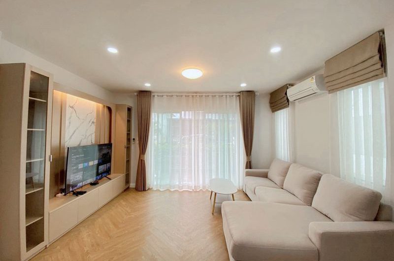 บ้านเดี่ยวให้เช่า ราคาสุดคุ้ม พร้อมเข้าอยู่ โครงการ มบ.เลค วัลเลย์ ศรีราชา