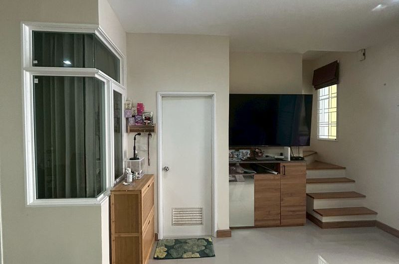2-storey townhouse for rent, move in ready, Golden Town Village, Sriracha-Assumption, Chonburi