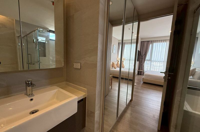 Luxury condo, Keen Center Sriracha, beautiful room, fully decorated in Japanese style, move in ready