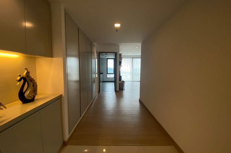 เศรษฐีวรรณ คอนโดหรู ใจกลางเมืองศรีราชา ห้องสวย ตกแต่งครบ พร้อมเข้าอยู่