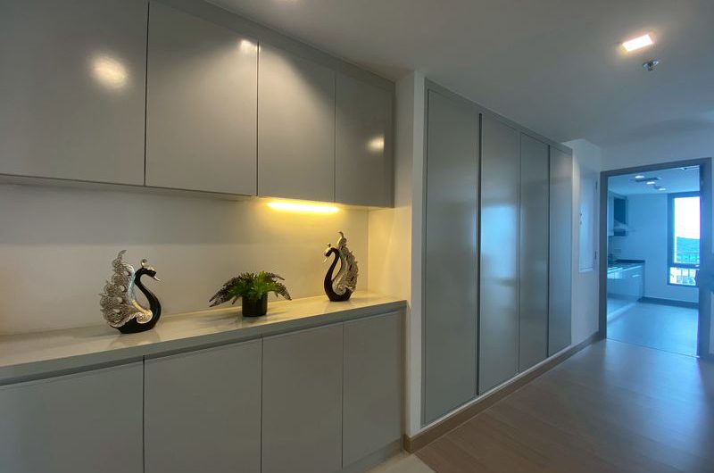 เศรษฐีวรรณ คอนโดหรู ใจกลางเมืองศรีราชา ห้องสวย ตกแต่งครบ พร้อมเข้าอยู่