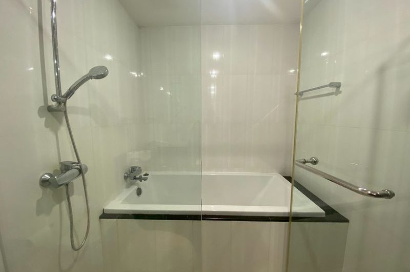 Condo for sale near the sea, Golden Coast Sriracha Phase 1, beautiful room, move in Ready