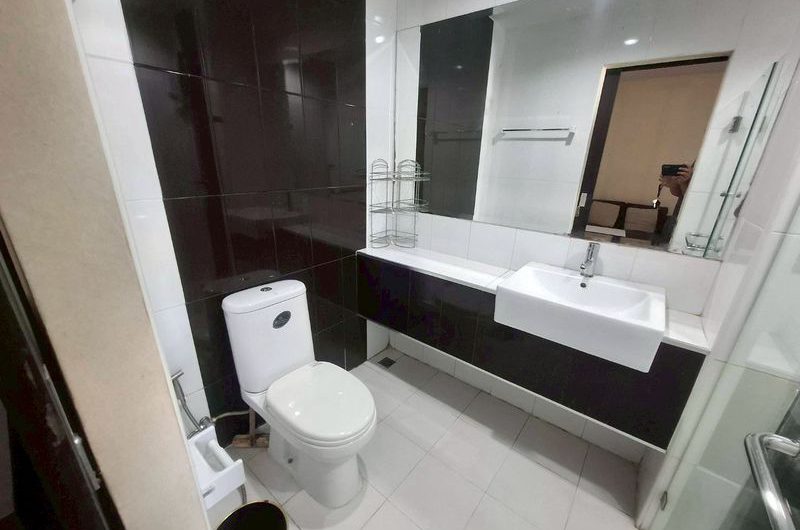 Condo for sale, Ladda View, in the heart of Sriracha, great location, near Robinson Department Store.