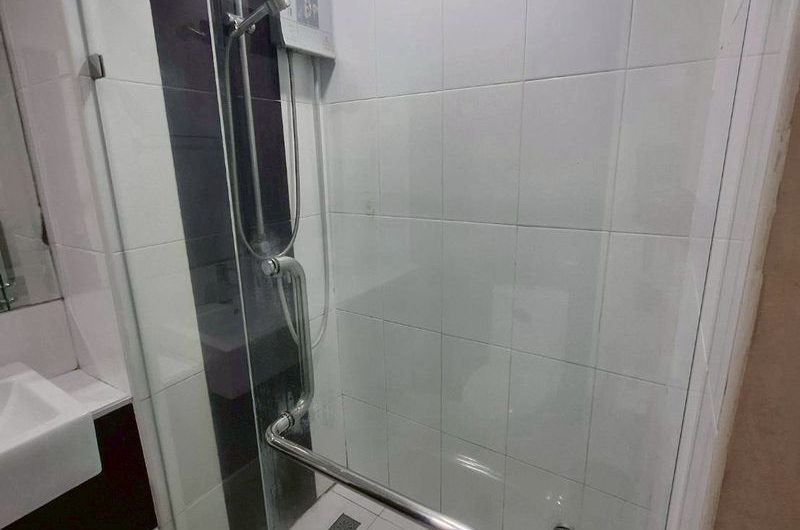 Condo for sale, Ladda View, in the heart of Sriracha, great location, near Robinson Department Store.