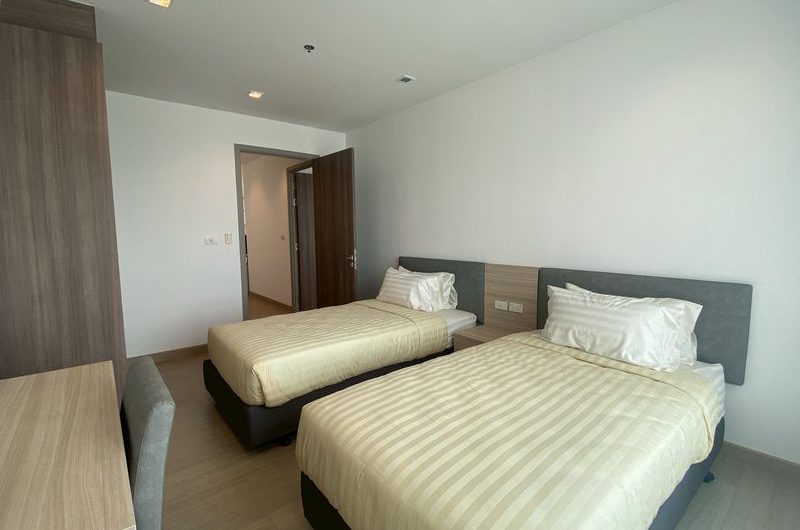 เศรษฐีวรรณ คอนโดหรู ใจกลางเมืองศรีราชา ห้องสวย ตกแต่งครบ พร้อมเข้าอยู่