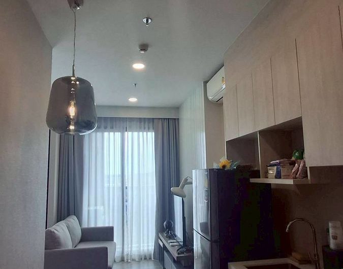For sale or rent: Keen Center, a luxury condo in the city center, near Robinson Sriracha, Chonburi.