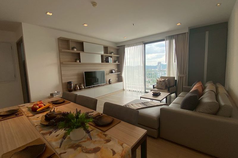 เศรษฐีวรรณ คอนโดหรู ใจกลางเมืองศรีราชา ห้องสวย ตกแต่งครบ พร้อมเข้าอยู่