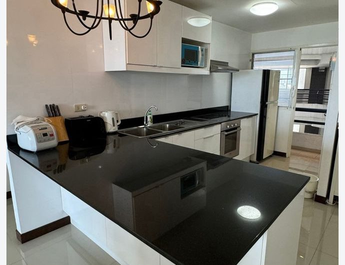 ขาย ให้เช่าคอนโดรามา ฮาร์เบอร์ วิว บรรยากาศดี ติดชายหาดศรีราชา