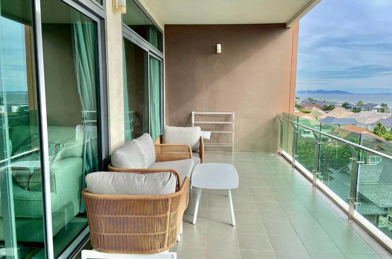 For rent: Casaluna Paradiso Condo Bangsaen, beachfront project, beautiful room, move in Ready