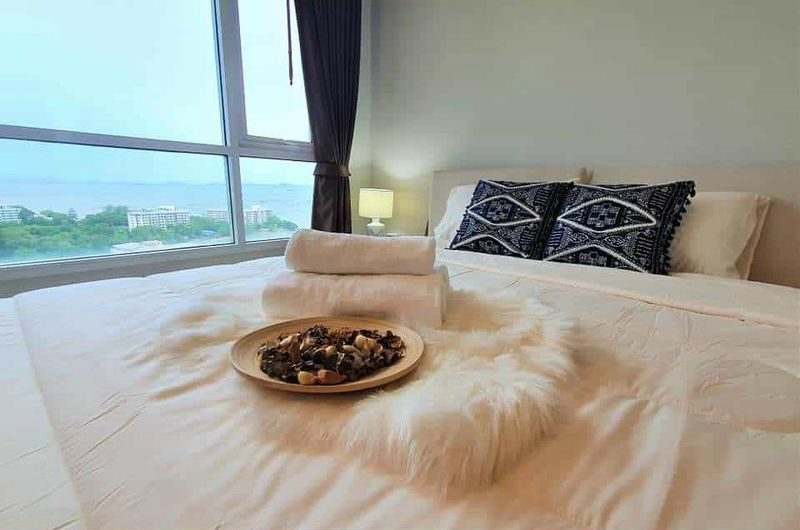 ขายคอนโดศรีราชา โครงการติดทะเล เดอะซี ห้องสวย ชั้นสูง ตกแต่งครบพร้อมเฟอร์