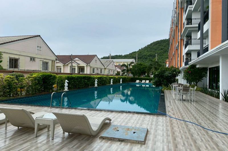 Home office for sale in a prime location within a community area at The Time Sriracha project.