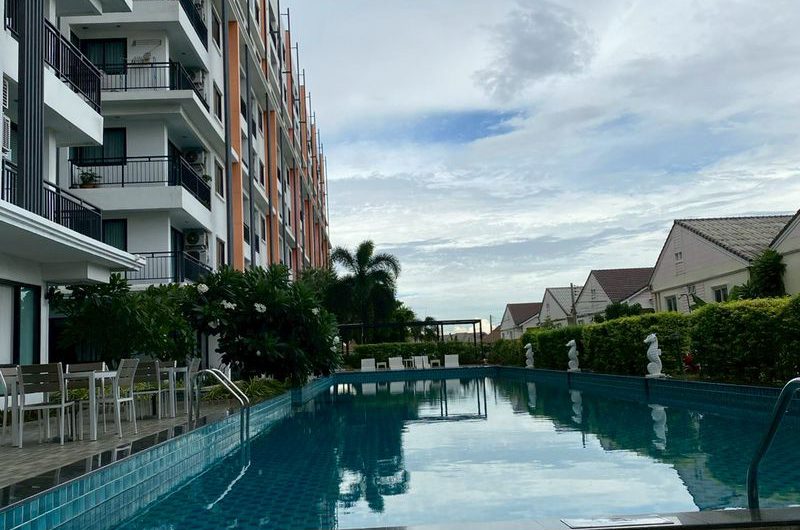 Home office for sale in a prime location within a community area at The Time Sriracha project.