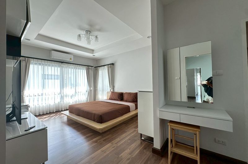 บ้านเดี่ยวให้เช่า หลังใหญ่ สุดหรู โครงการ มบ.เดอะคอมพลีท ศรีราชา ชลบุรี