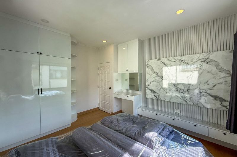 For sale: Second-hand detached house near J-Park Sriracha shopping mall. Beautiful house, newly renovated, move in Ready