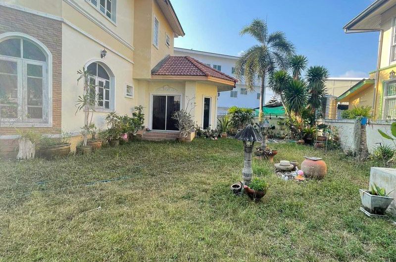 ขายบ้านเดี่ยวศรีราชา หลังใหญ่ 2 ชั้น โครงการ มบ.วิวไม้ โซนเก้ากิโล