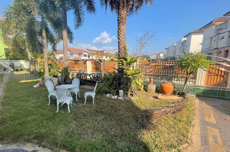 ขายบ้านเดี่ยวศรีราชา หลังใหญ่ 2 ชั้น โครงการ มบ.วิวไม้ โซนเก้ากิโล