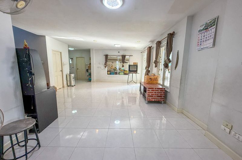 บ้านเดี่ยวศรีราชา ราคาดี โครงการคันทรีโฮม เลค แอนด์พาร์ค ศรีราชา ชลบุรี