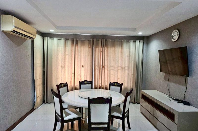 ให้เช่าบ้านเดี่ยวศรีราชา หลังใหญ่ สุดหรู ในโครงการ เดอะ คอมพลีท ศรีราชา