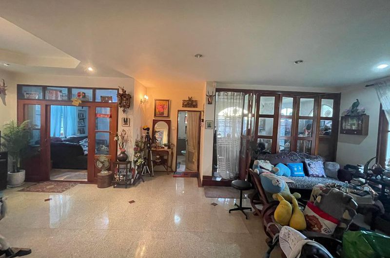 ขายบ้านเดี่ยวศรีราชา หลังใหญ่ 2 ชั้น โครงการ มบ.วิวไม้ โซนเก้ากิโล