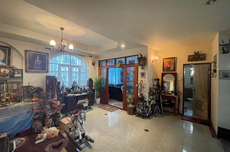 ขายบ้านเดี่ยวศรีราชา หลังใหญ่ 2 ชั้น โครงการ มบ.วิวไม้ โซนเก้ากิโล