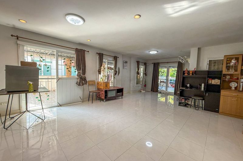 บ้านเดี่ยวศรีราชา ราคาดี โครงการคันทรีโฮม เลค แอนด์พาร์ค ศรีราชา ชลบุรี