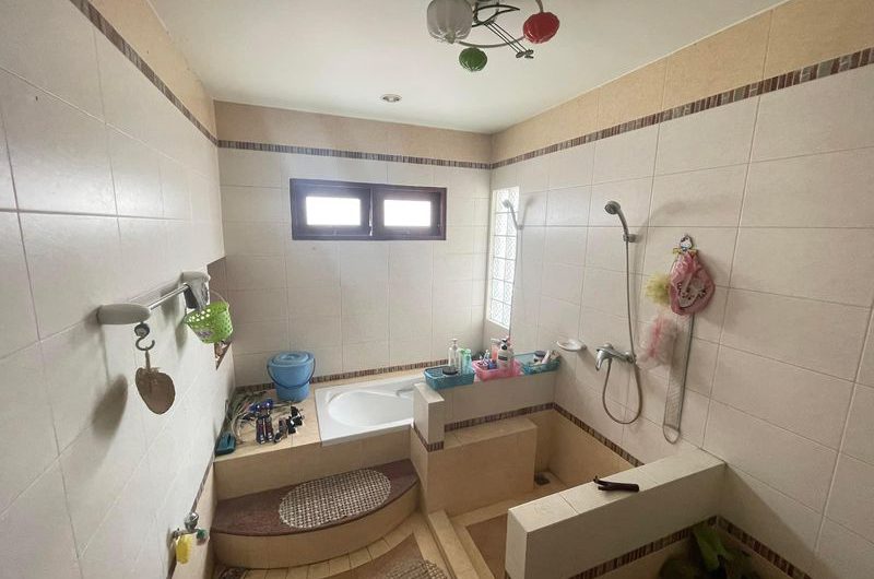 ขายบ้านเดี่ยวศรีราชา หลังใหญ่ 2 ชั้น โครงการ มบ.วิวไม้ โซนเก้ากิโล