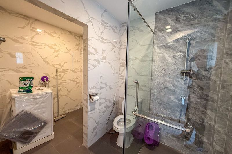 For sale: Second-hand detached house near J-Park Sriracha shopping mall. Beautiful house, newly renovated, move in Ready