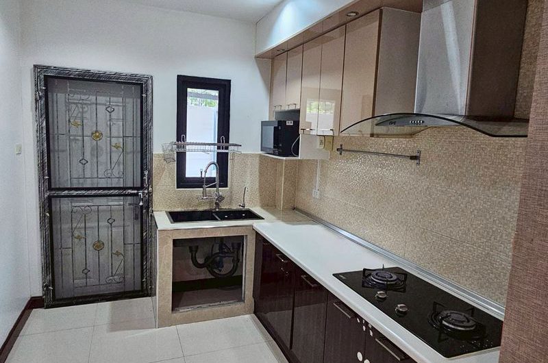 ให้เช่าบ้านเดี่ยวศรีราชา หลังใหญ่ สุดหรู ในโครงการ เดอะ คอมพลีท ศรีราชา