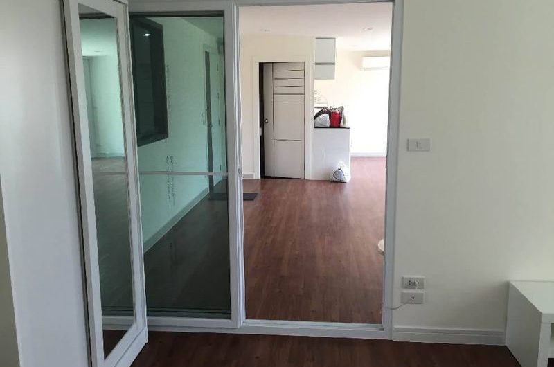 Home office for sale in a prime location within a community area at The Time Sriracha project.