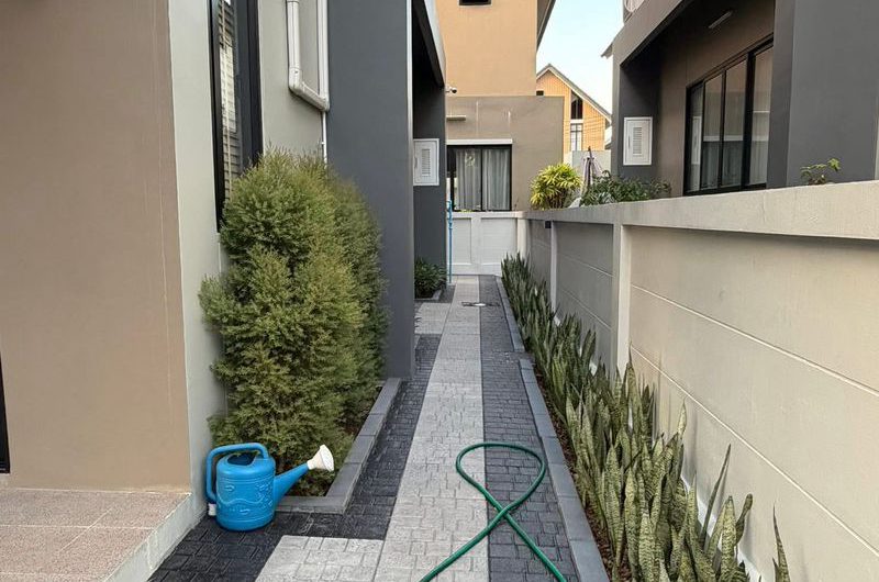 บ้านเดี่ยวมือสอง ใกล้บางแสน มบ.โกลเด้น พรีเว่ เฟส 2 ถนนเลี่ยงหนองมน ชลบุรี