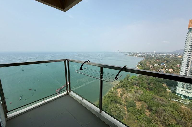 Luxury condo for rent at Yuu Sriracha, beachfront project. Beautifully decorated and move in Ready.