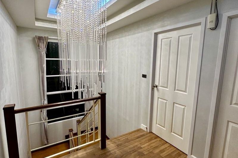 ขายบ้านเดี่ยวรีโนเวทใหม่ โครงการ มบ.พฤกษานารา หนองมน ชลบุรี