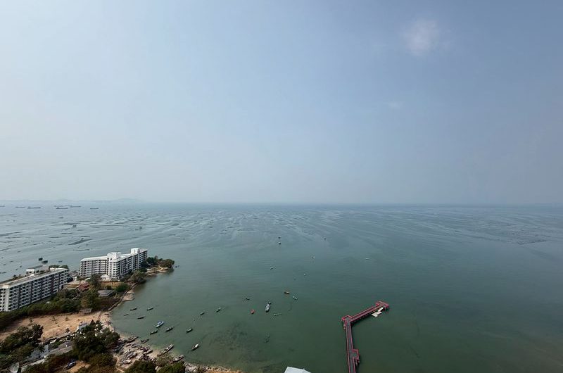 Luxury condo for rent at Yuu Sriracha, beachfront project. Beautifully decorated and move in Ready.