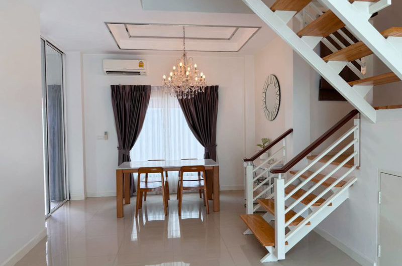 ให้เช่าบ้านแฝด 2 ชั้น โครงการ มบ.ทริโอทาวน์ อัสสัมชัญ ศรีราชา ชลบุรี